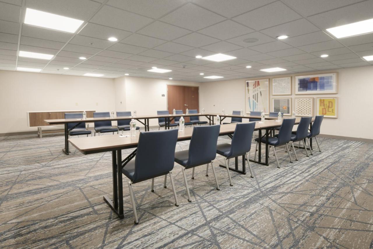 Holiday Inn Express & Suites - Williamstown - Glassboro By Ihg Exterior foto