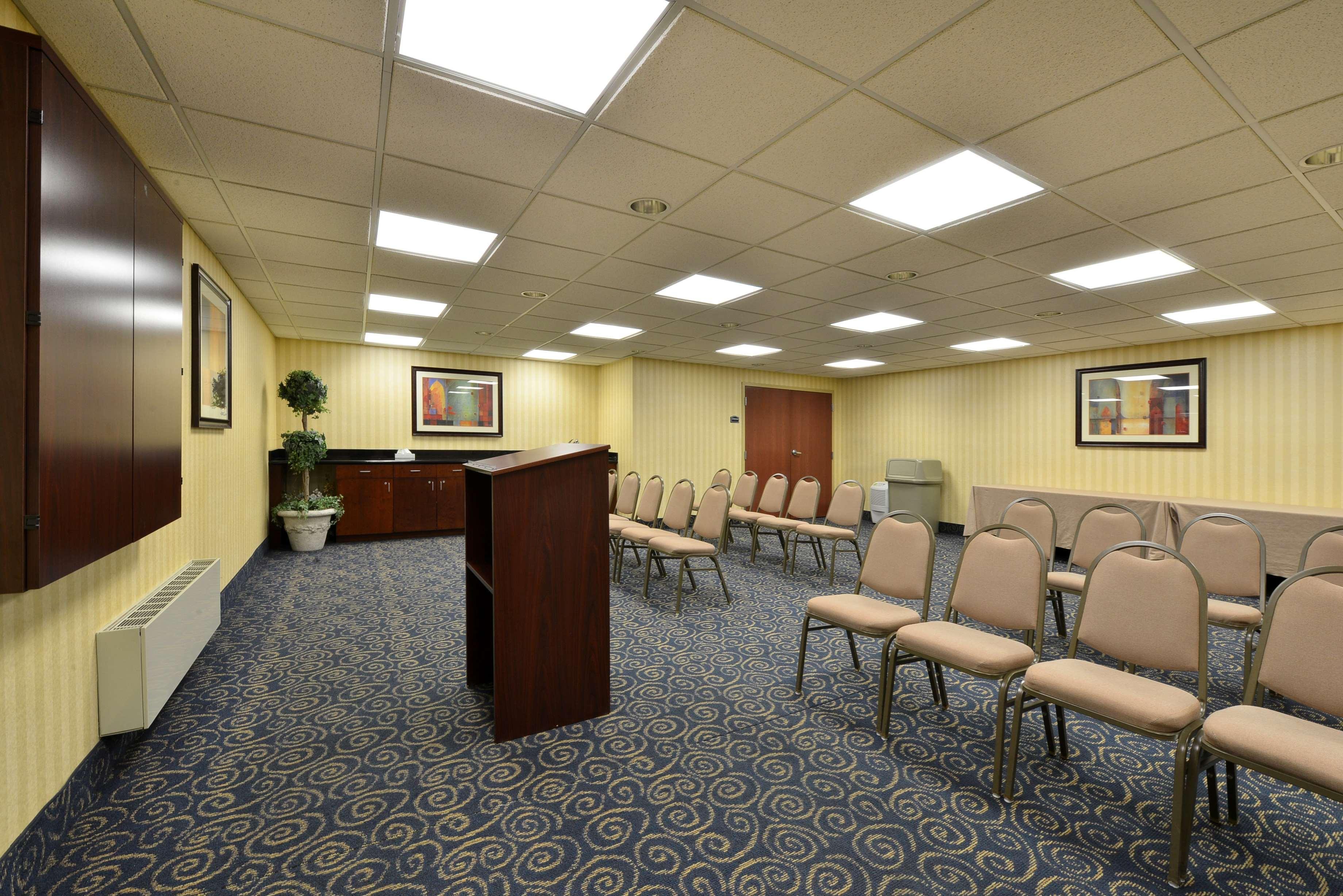 Holiday Inn Express & Suites - Williamstown - Glassboro By Ihg Exterior foto