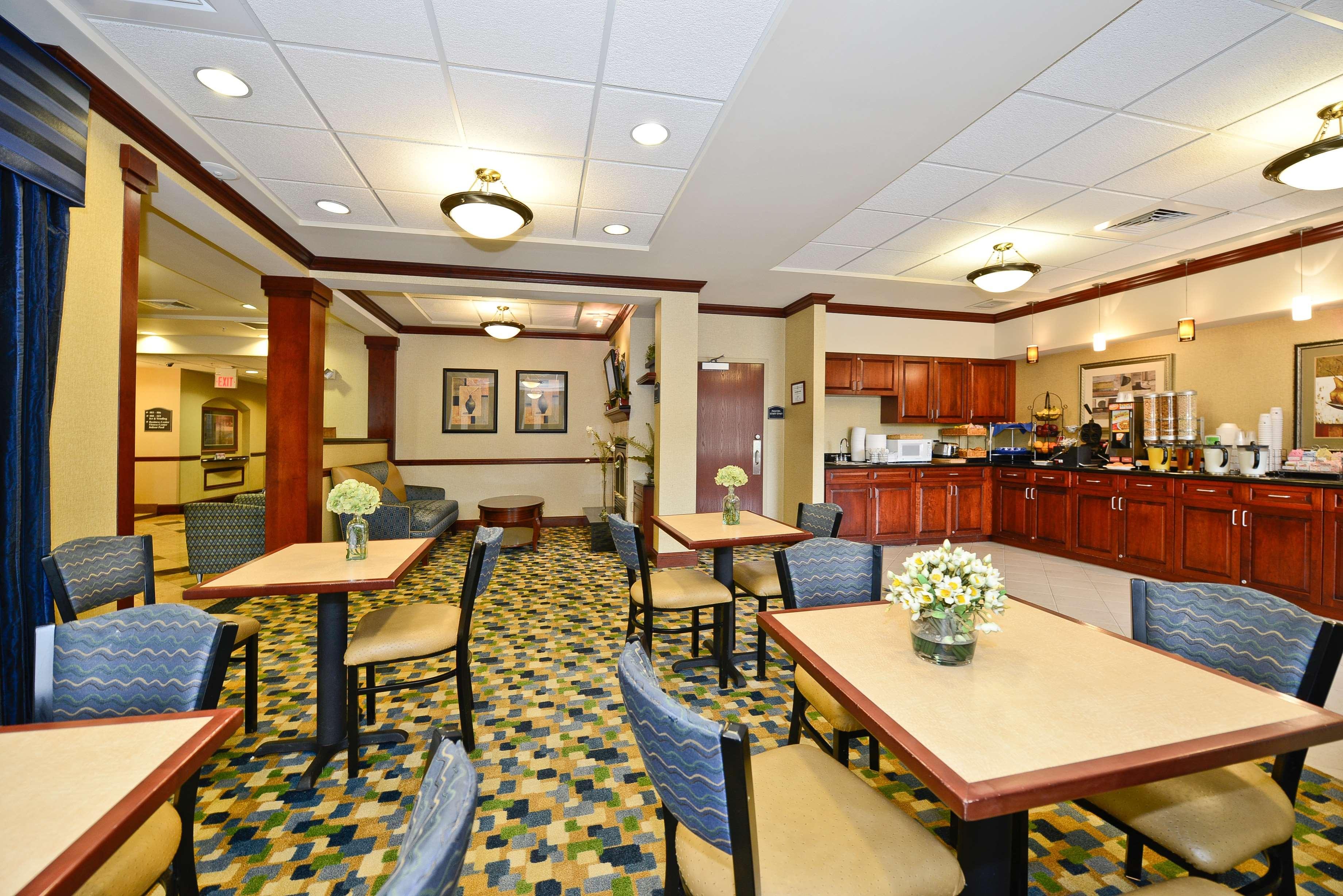 Holiday Inn Express & Suites - Williamstown - Glassboro By Ihg Exterior foto